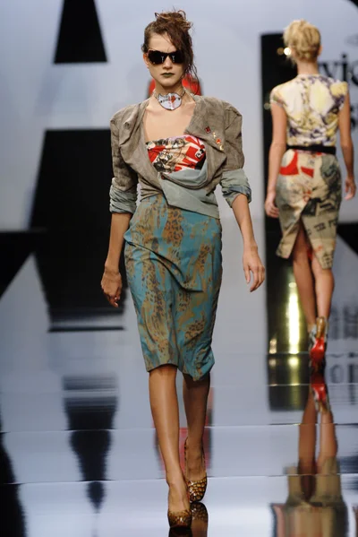 Look 5